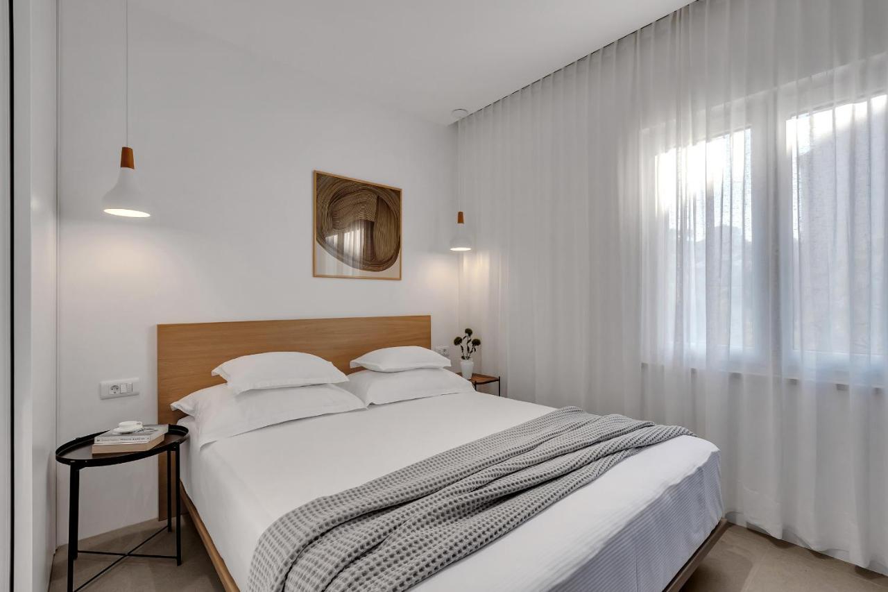 Apartments Villa Lili Tučepi Buitenkant foto