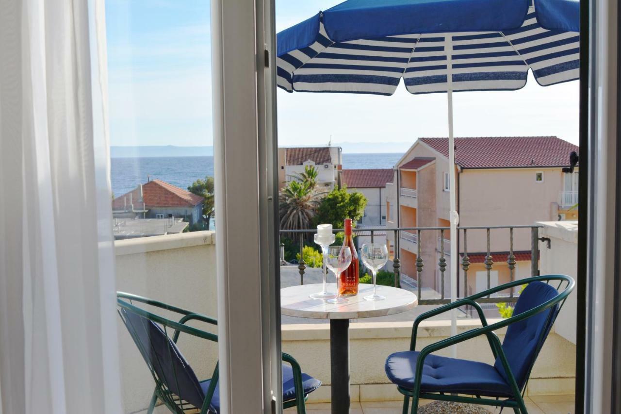 Apartments Villa Lili Tučepi Buitenkant foto