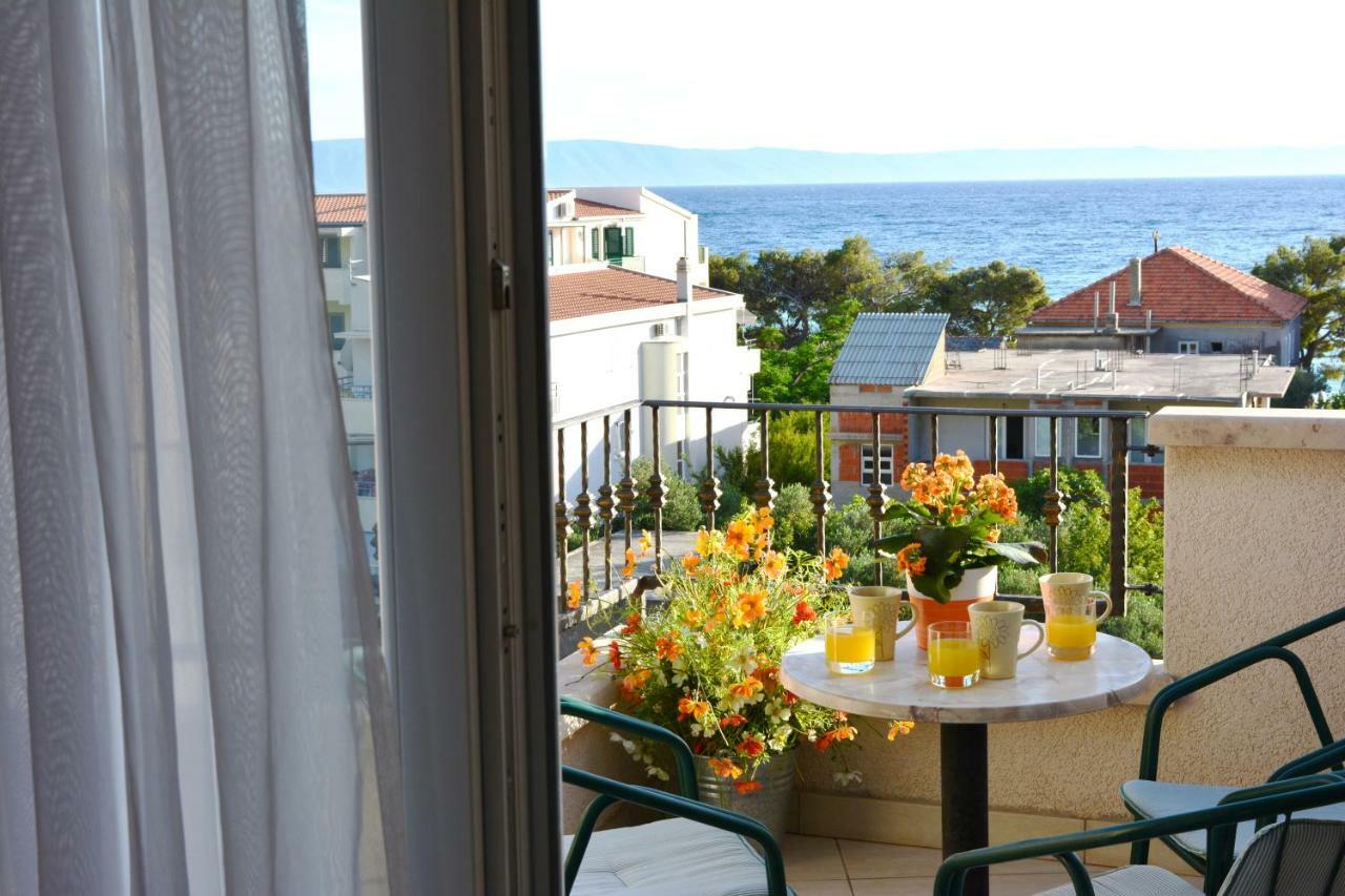 Apartments Villa Lili Tučepi Buitenkant foto